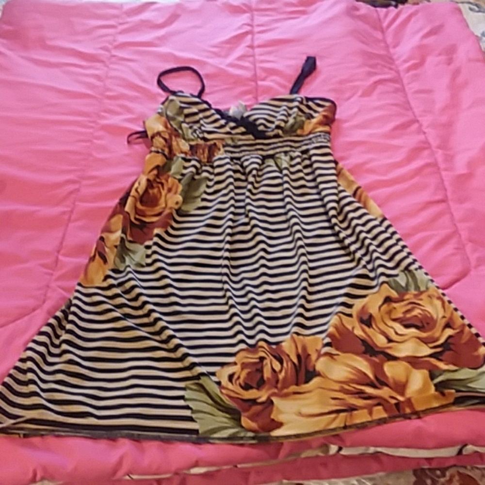 Spaghetti  strapped summer dress